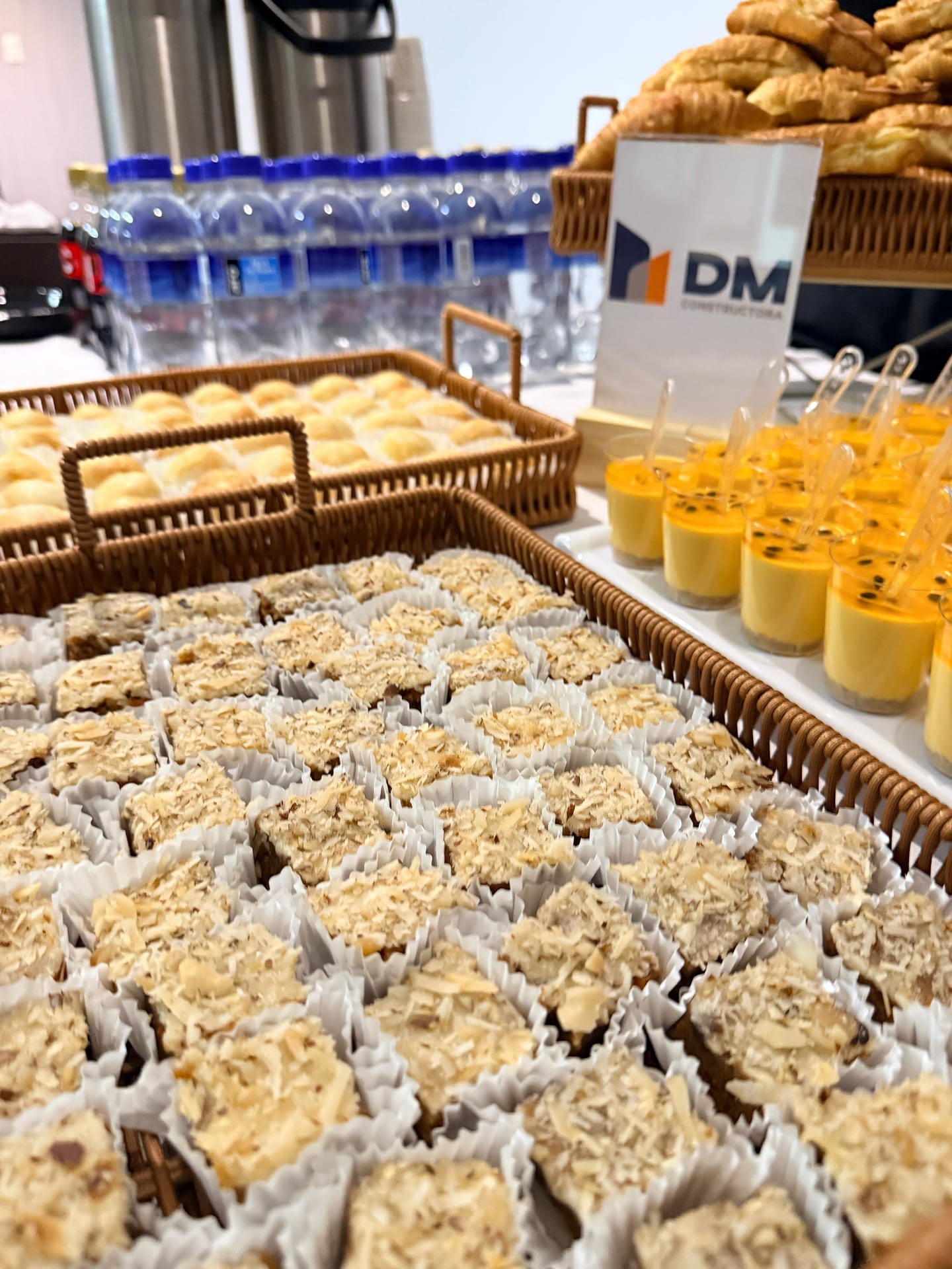 Vasitos de postre con maracuyá